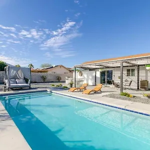 Cozy With Pool Moutain View 3675 Holiday home Palm Springs